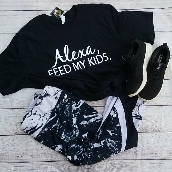 New Without Tag Alexa Unisex T-Shirt - Picture 2 of 3